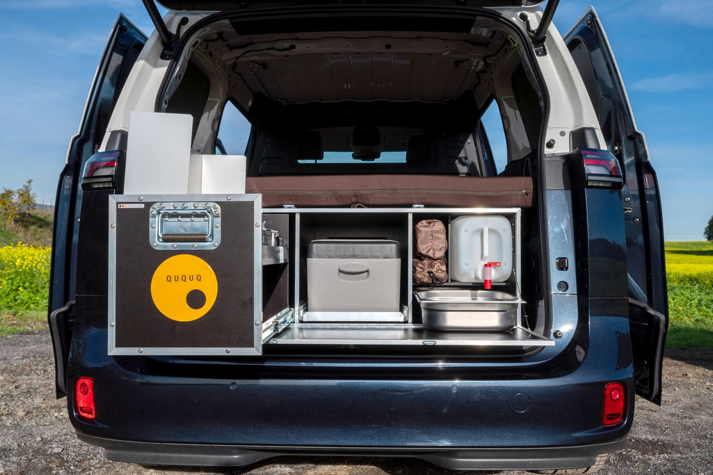QUQUQ_BusBox-4_ID-Buzz-Cargo-Kueche-2_022.webp